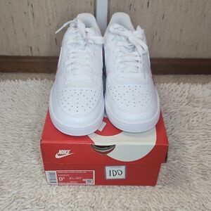 Nike Court Vision Low